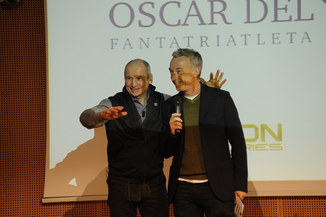 Aldo Rock e Linus sul palco dell'Oscar del Triathlon 2013, la 1^ edizione dell'attuale Gala del Triathlon